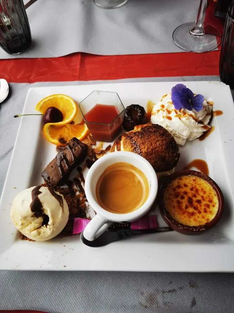 Café Gourmand